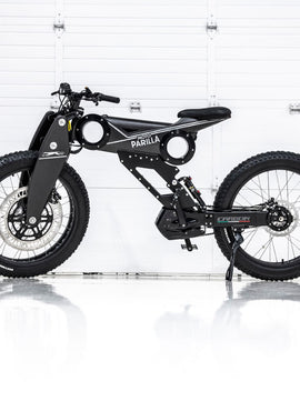 Moto Parrilla Carbon Mistero